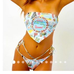 *looking for set* Frankie’s Bikini Aloha set